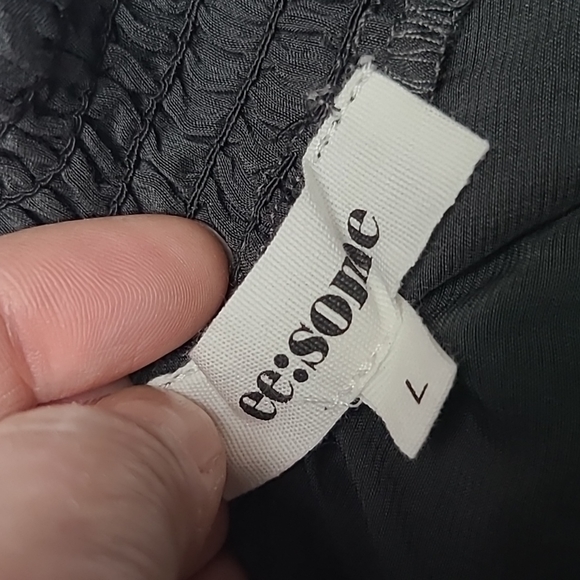 Top - Picture 5 of 6